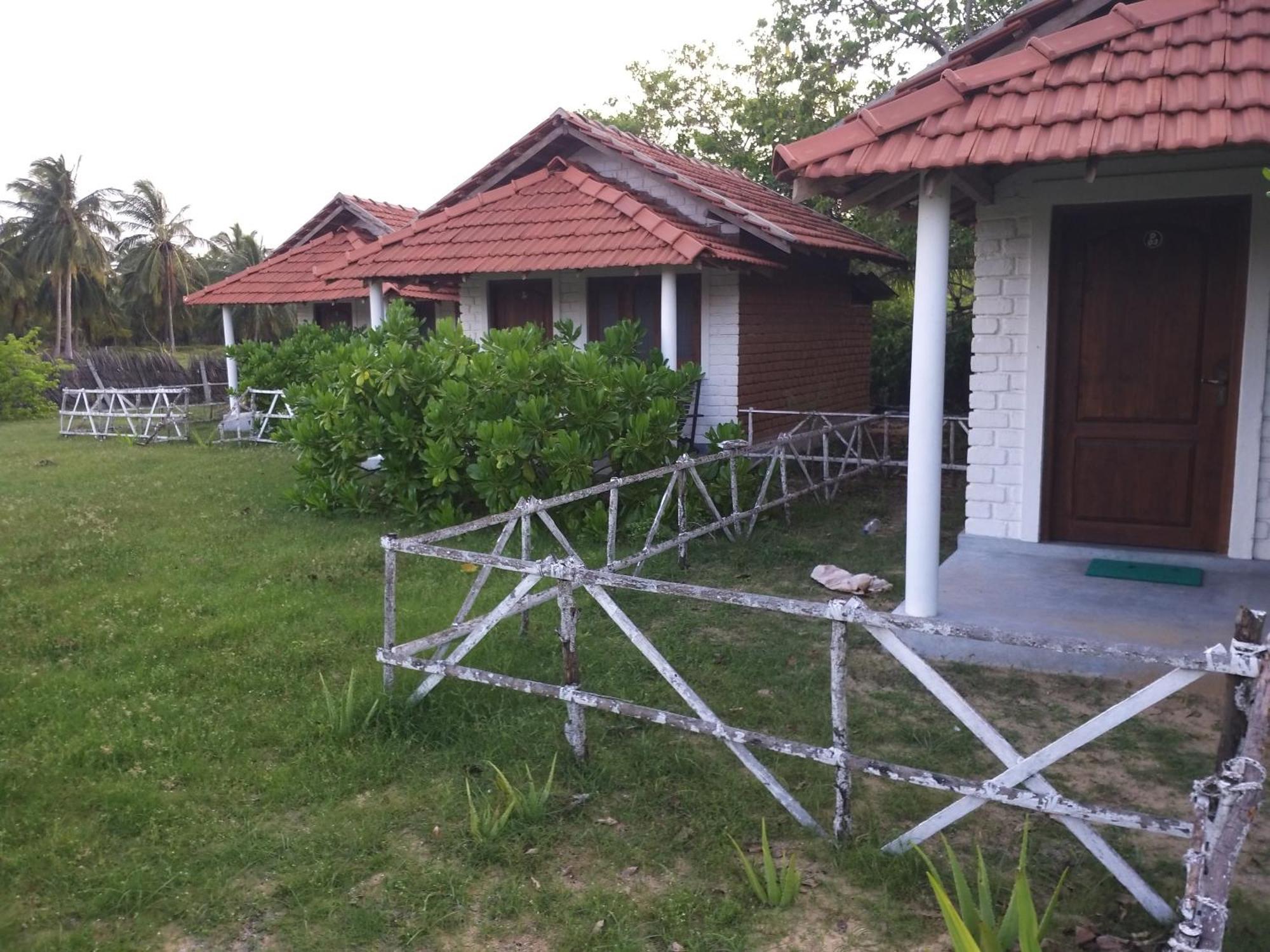 Windy Beach Cabanas Kalpitiya Kamer foto