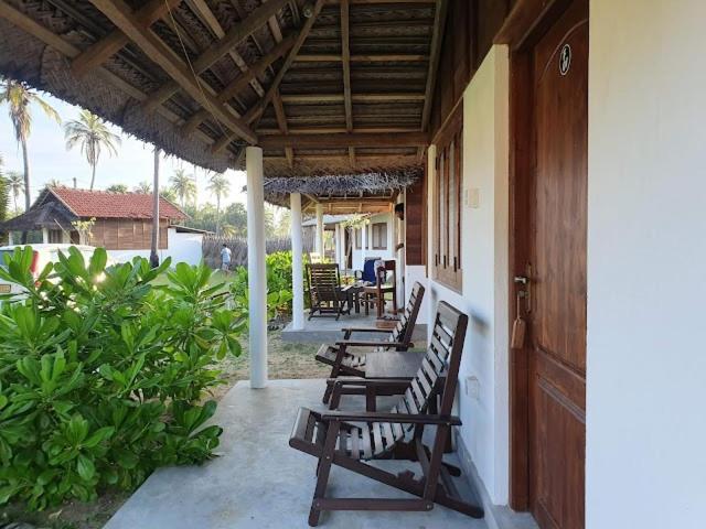 Windy Beach Cabanas Kalpitiya Buitenkant foto